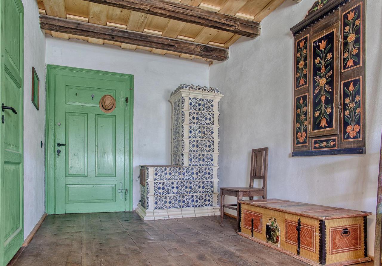 فندق Viscri 32 - White Barn And Blue House المظهر الخارجي الصورة