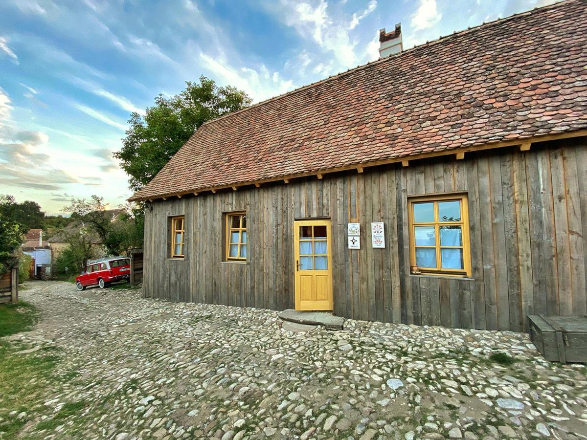 فندق Viscri 32 - White Barn And Blue House المظهر الخارجي الصورة