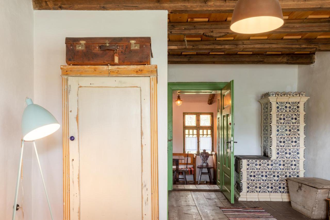فندق Viscri 32 - White Barn And Blue House المظهر الخارجي الصورة