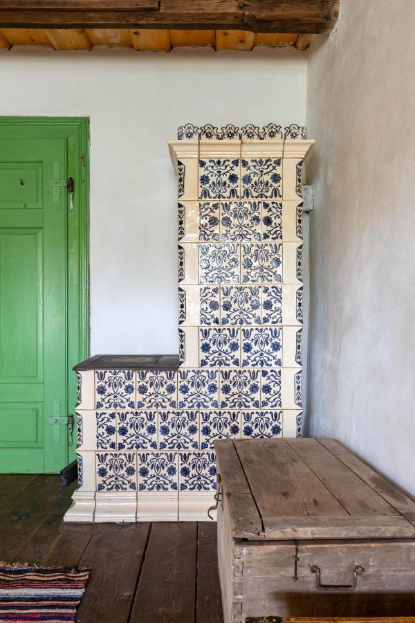 فندق Viscri 32 - White Barn And Blue House المظهر الخارجي الصورة