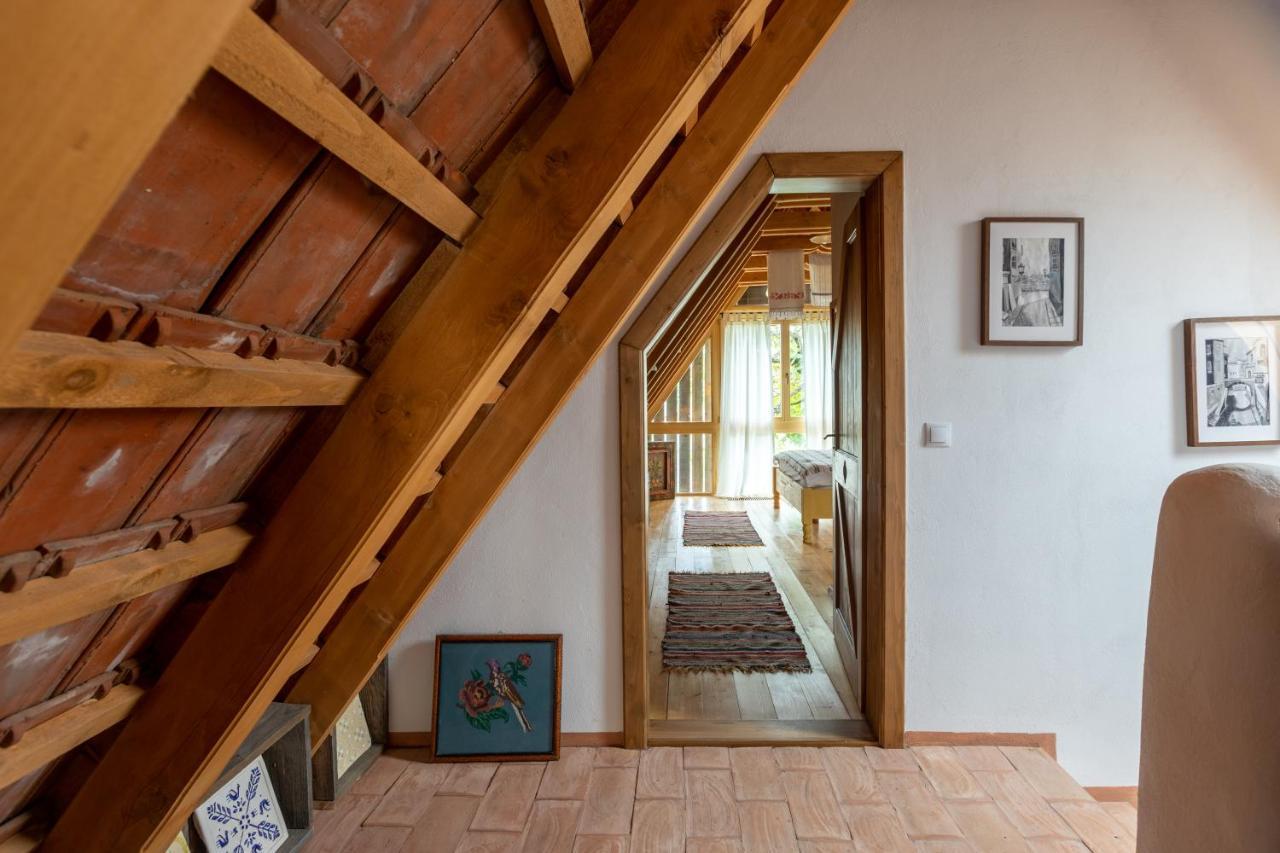 فندق Viscri 32 - White Barn And Blue House المظهر الخارجي الصورة